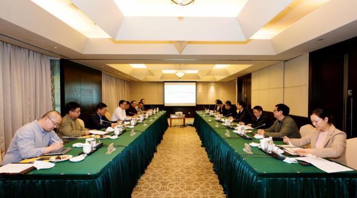 集团党委书记、董事长任丁会见重庆尊龙凯时集团董事长乔昌志一行