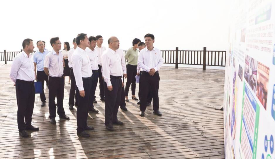 省委常委、组织部长王正谱到四川尊龙凯时集团调研指导工作