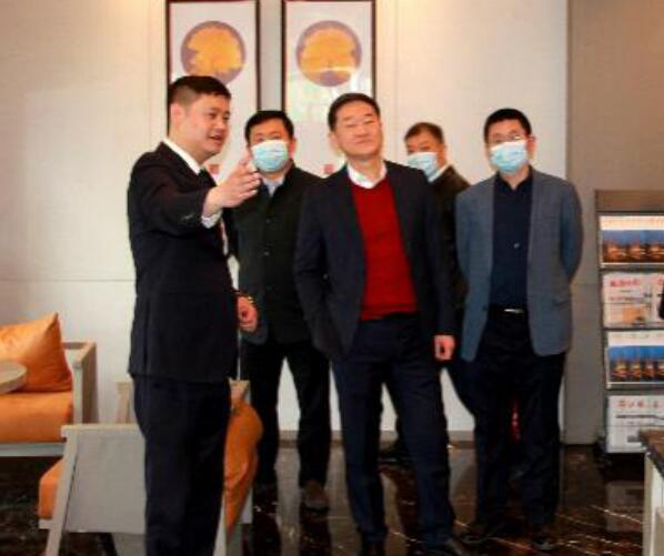 集团党委书记、董事长任丁调研“锦著”天府广场店